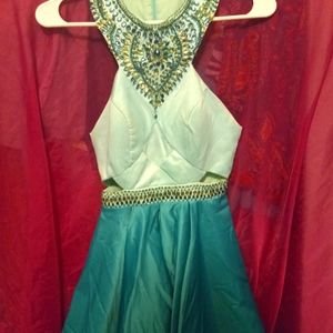 Tony Bowls turquoise size 3/4 dress